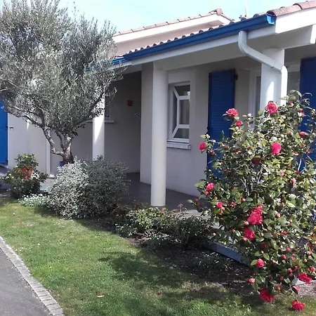 בית נופש Maison Bleu Chez Cathy Et Pablo לה טיש